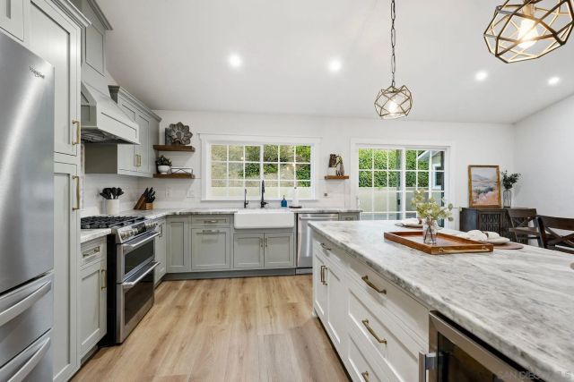 13095 Trail Dust Ave, San Diego, CA 92129