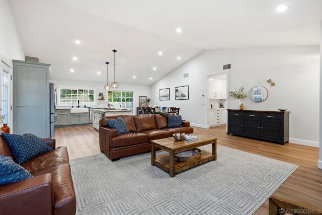13095 Trail Dust Ave, San Diego, CA 92129