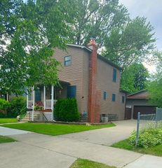 1517 11th Street, Bay City, MI 48708