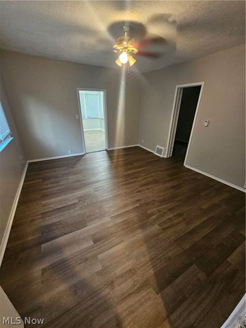 3296 W 44th Street, Cleveland, OH 44109