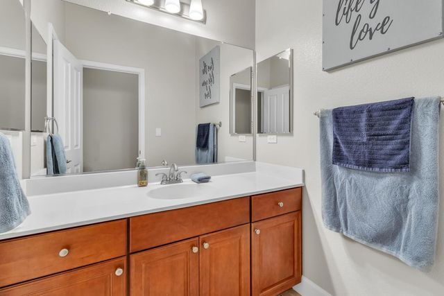 821 Dove Ln, Ione, CA 95640