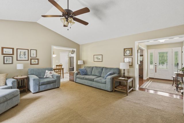 552 Jack Thomas Dr, Manchester, TN 37355