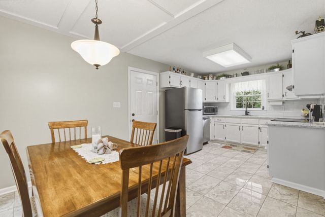 552 Jack Thomas Dr, Manchester, TN 37355