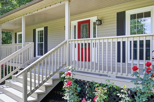 552 Jack Thomas Dr, Manchester, TN 37355