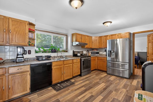 3415 E Crystal Lake Avenue, Crystal Lake, IL 60014