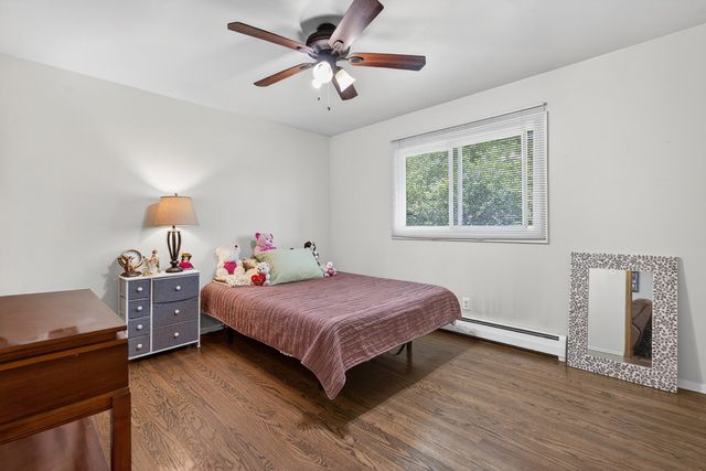 3415 E Crystal Lake Avenue, Crystal Lake, IL 60014