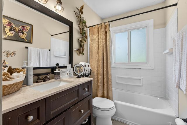 3415 E Crystal Lake Avenue, Crystal Lake, IL 60014