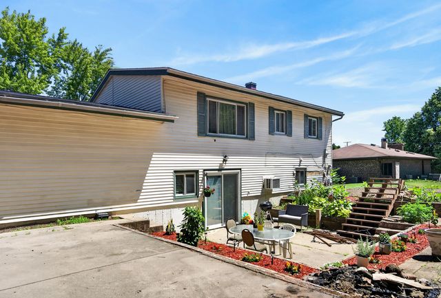 3415 E Crystal Lake Avenue, Crystal Lake, IL 60014