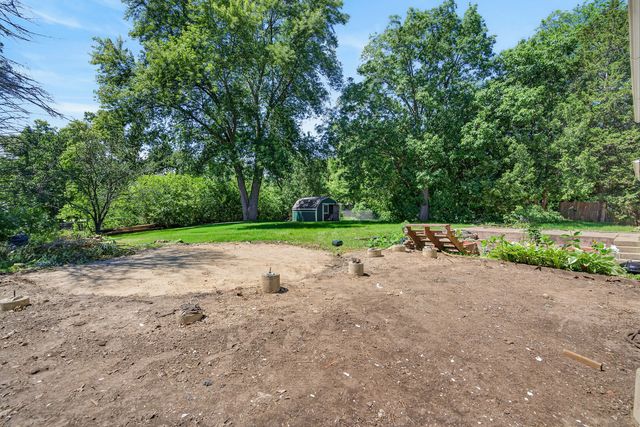 3415 E Crystal Lake Avenue, Crystal Lake, IL 60014