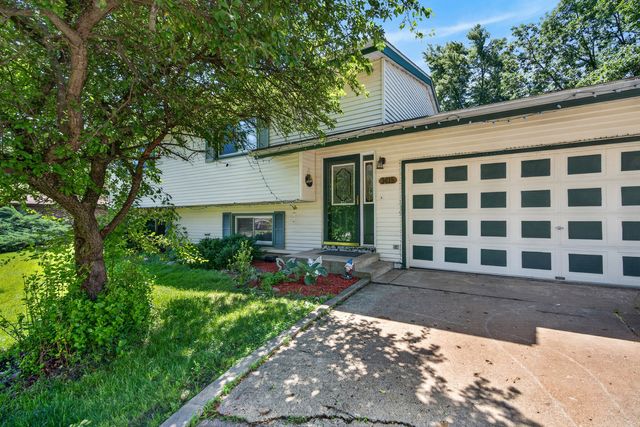 3415 E Crystal Lake Avenue, Crystal Lake, IL 60014