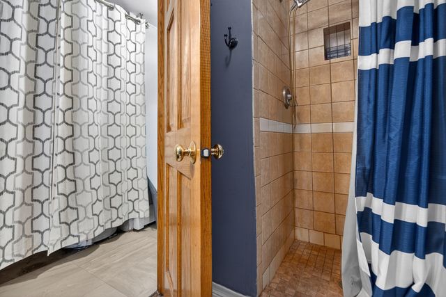 3415 E Crystal Lake Avenue, Crystal Lake, IL 60014