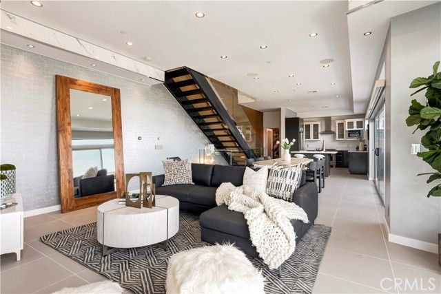 11698 Picturesque, Studio City (los Angeles), CA 91604