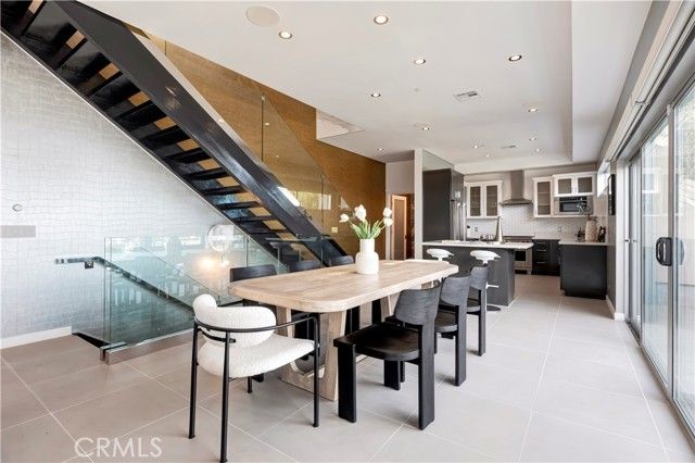 11698 Picturesque, Studio City (los Angeles), CA 91604