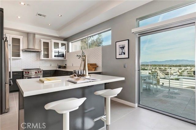 11698 Picturesque, Studio City (los Angeles), CA 91604