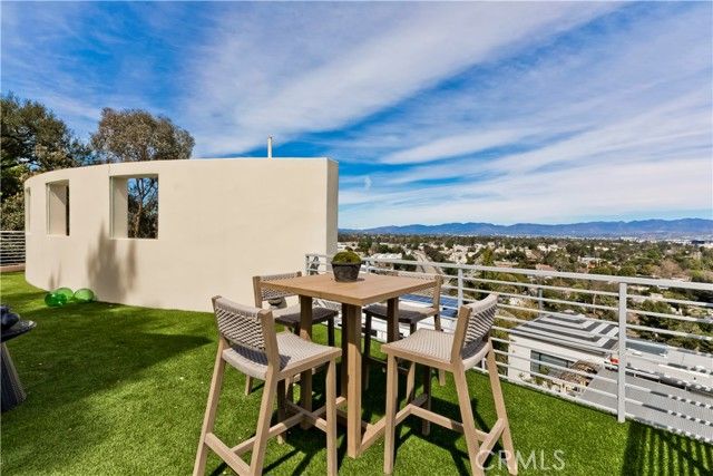 11698 Picturesque, Studio City (los Angeles), CA 91604