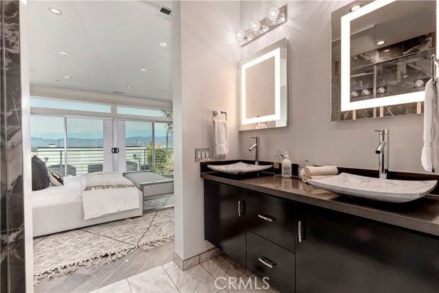 11698 Picturesque, Studio City (los Angeles), CA 91604