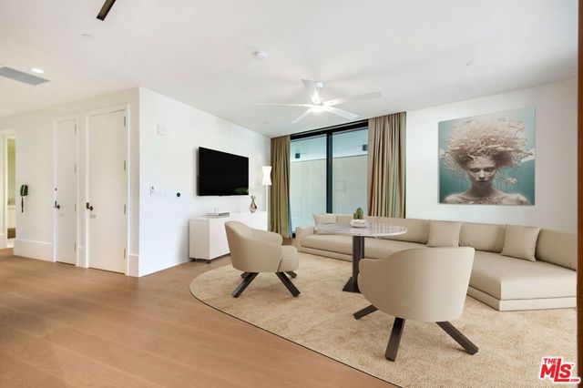 8420 W Sunset Boulevard 501, West Hollywood, CA 90069