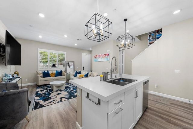 2185 Bluestone Cir, Chula Vista, CA 91913