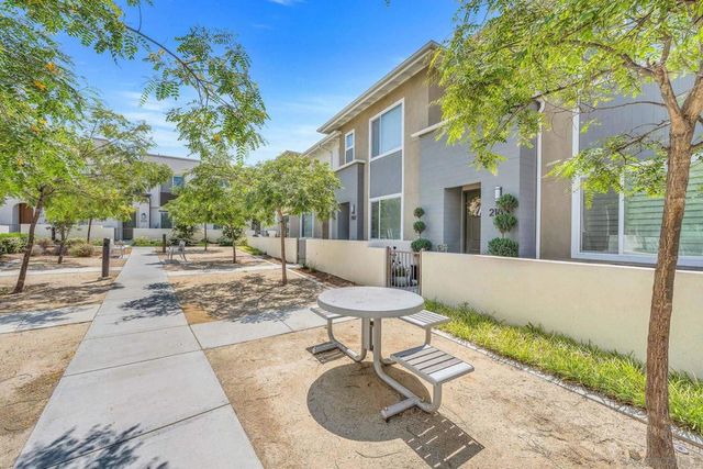 2185 Bluestone Cir, Chula Vista, CA 91913