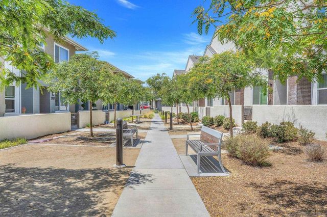 2185 Bluestone Cir, Chula Vista, CA 91913