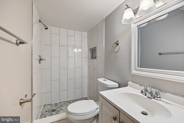 1482 BANGOR ST SE, Washington, DC 20020