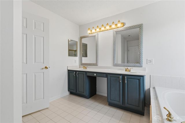 70 Martin Lane, Springboro, OH 45066