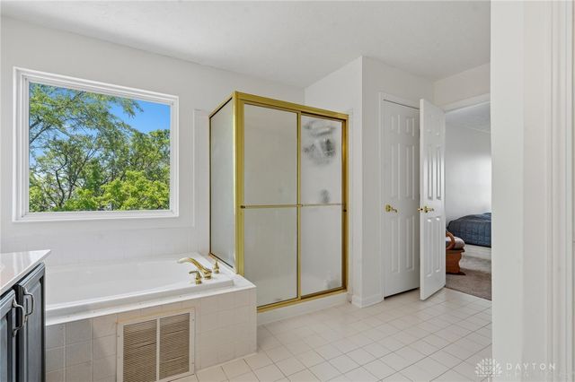 70 Martin Lane, Springboro, OH 45066