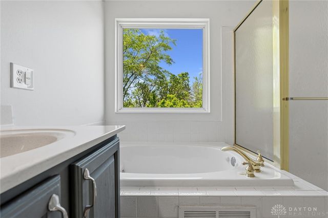 70 Martin Lane, Springboro, OH 45066