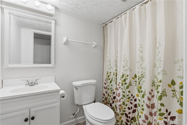 70 Martin Lane, Springboro, OH 45066