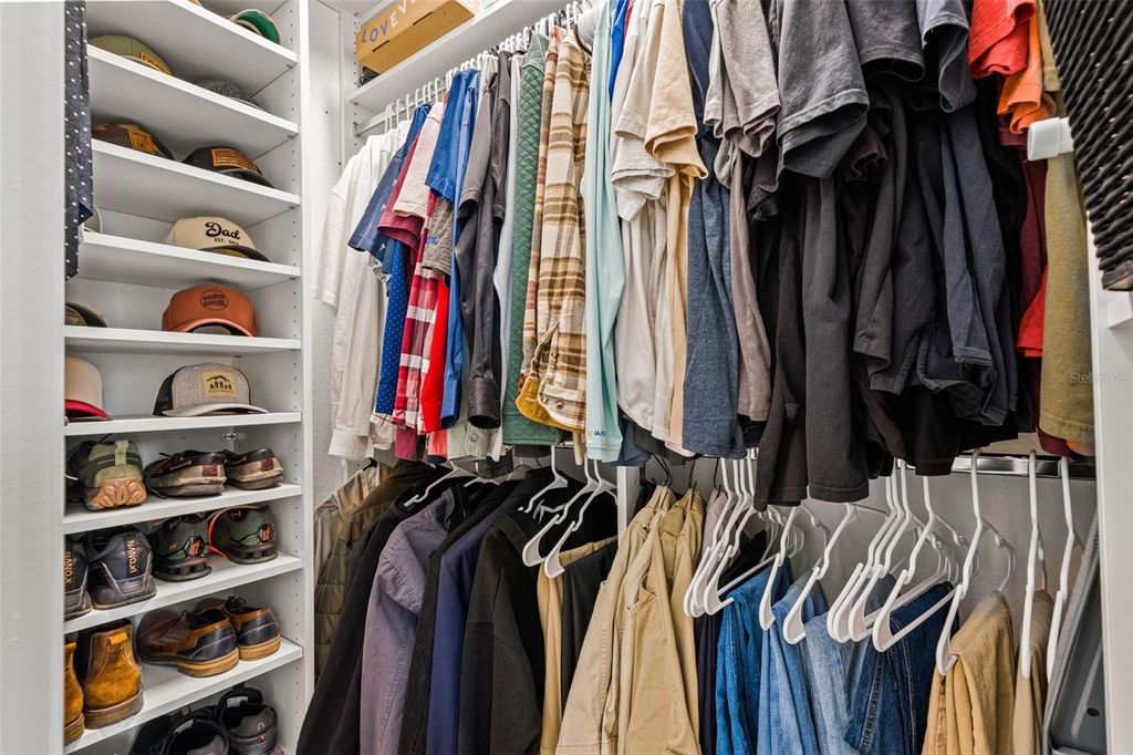 Image 30 of property listing at 5210 94TH AVENUE N, Pinellas Park, FL 33782