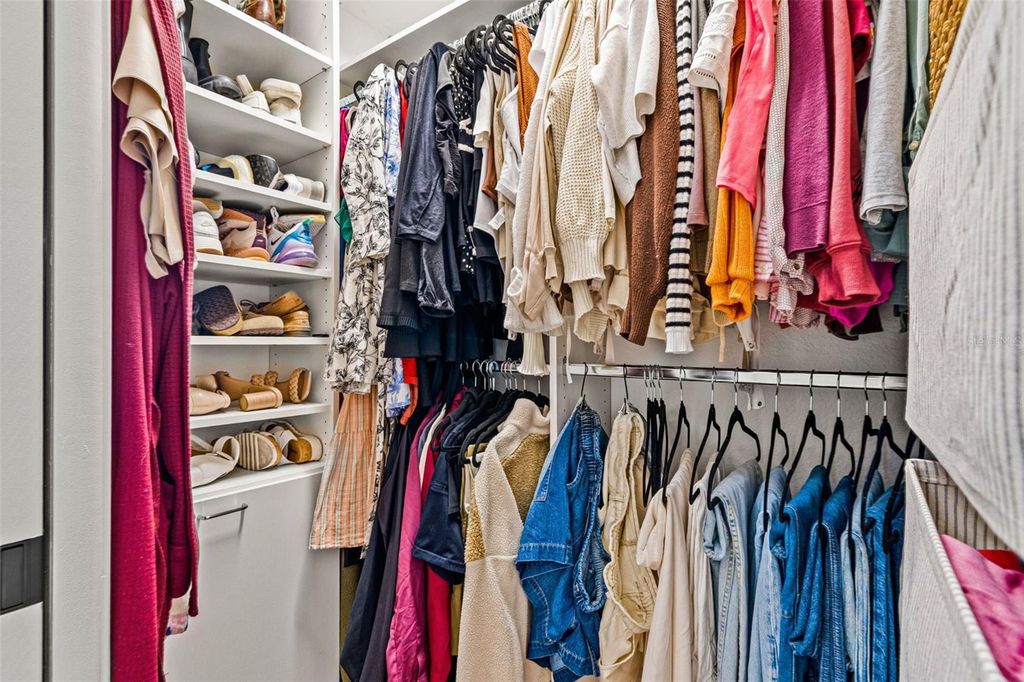 Image 31 of property listing at 5210 94TH AVENUE N, Pinellas Park, FL 33782