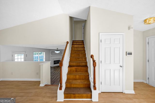2315 Oakland Spring Drive, Snellville, GA 30039