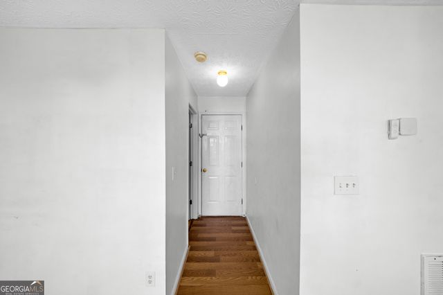 2315 Oakland Spring Drive, Snellville, GA 30039