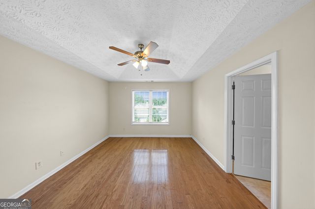 2315 Oakland Spring Drive, Snellville, GA 30039