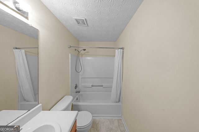 2315 Oakland Spring Drive, Snellville, GA 30039