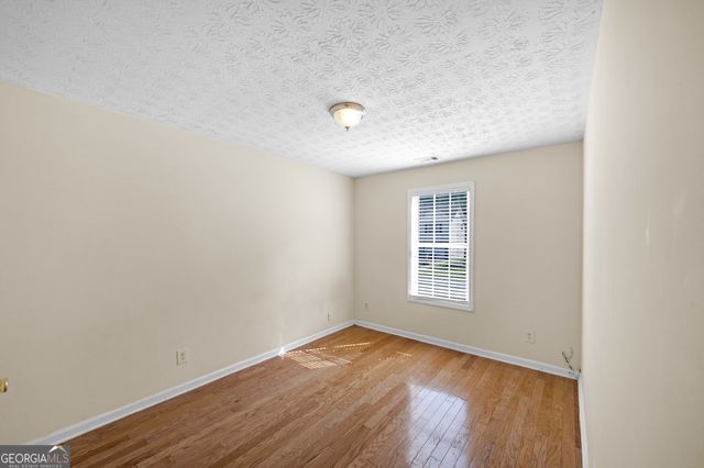 2315 Oakland Spring Drive, Snellville, GA 30039