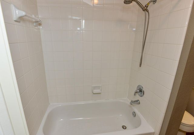 1806 Chasewood DR, Austin, TX 78727