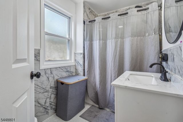 241 Brighton Ave, East Orange City, NJ 07017