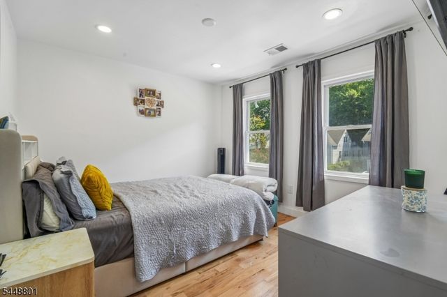 241 Brighton Ave, East Orange City, NJ 07017