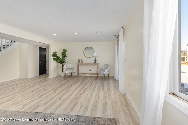 10273 Burgundy Boulevard, Dimondale, MI 48821