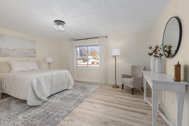 10273 Burgundy Boulevard, Dimondale, MI 48821