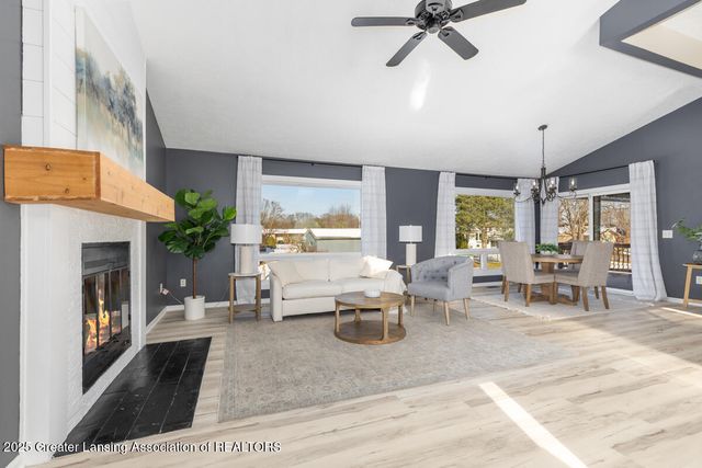 10273 Burgundy Boulevard, Dimondale, MI 48821