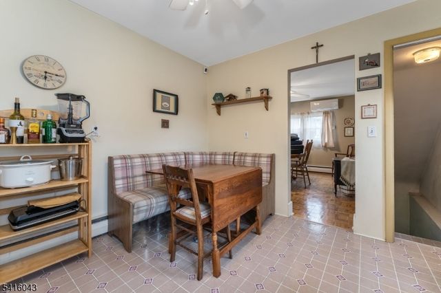 206 Liggett Blvd, Pohatcong Twp., NJ 08865