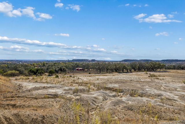 944 Metzger, Fredericksburg, TX 78624