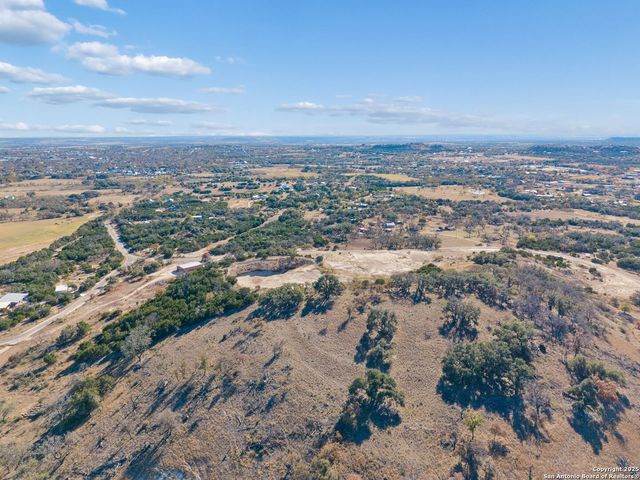 944 Metzger, Fredericksburg, TX 78624