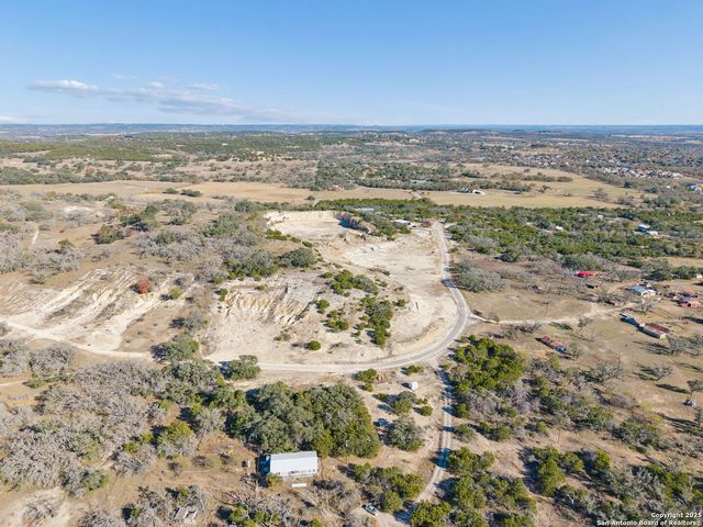 944 Metzger, Fredericksburg, TX 78624