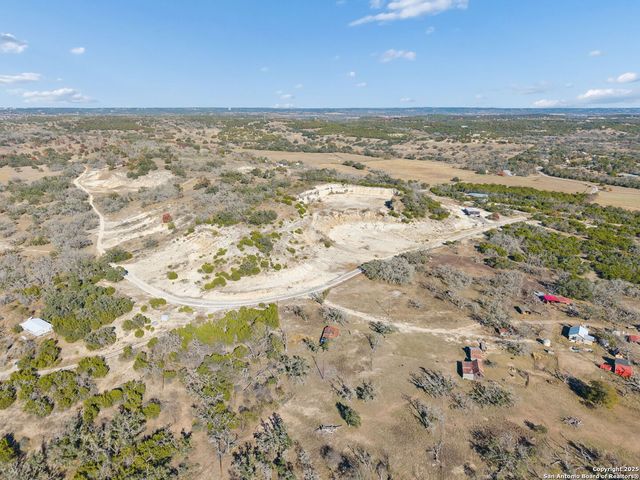 944 Metzger, Fredericksburg, TX 78624