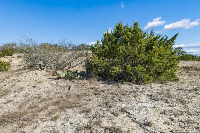 944 Metzger, Fredericksburg, TX 78624