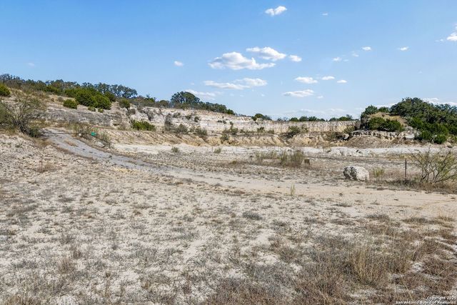 944 Metzger, Fredericksburg, TX 78624