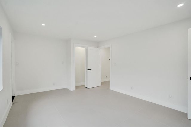 5561 NE 26th Avenue, Fort Lauderdale, FL 33308